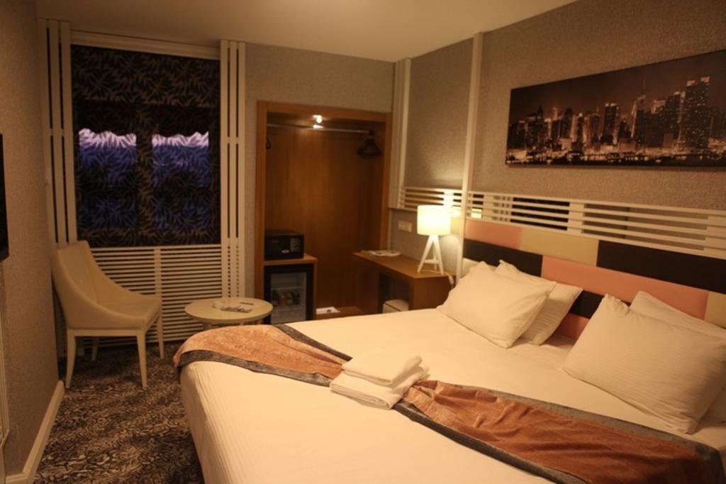 Manhattan Hotel Ankara Exterior photo